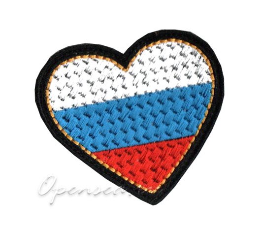 Шеврон на липучке флаг России в форме сердца