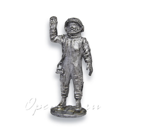 Сувенир-статуэтка Космонавт